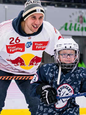 Eishockey 1x1 in Salzburg begeisterte Kinder und Profis