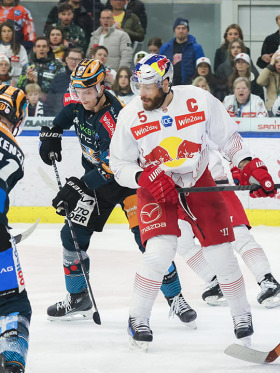 Red Bulls gewinnen heißes erstes Playoff-Duell gegen Linz 