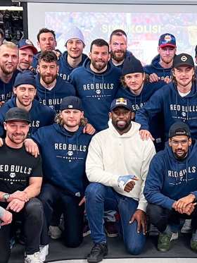 Rugby star Siya Kolisi talks to the Red Bulls 