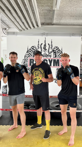 Red Bulls beim Thaiboxen Red Bulls beim Thaiboxen