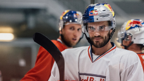 240926 Nash Nienhuis im Portrait - Bild Nienhuis