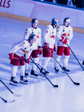 Red Bull Hockey Juniors unterliegen knapp mit 2:3 in Gröden