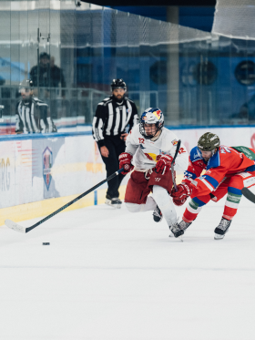 Red Bull Hockey Juniors lose a high-scoring game against Gröden