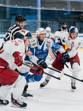 Red Bull Hockey Juniors lose to Cortina