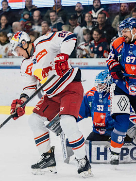 Serie verlängert | Red Bulls schlagen Innsbruck mit 4:3 Serie verlängert | Red Bulls schlagen Innsbruck mit 4:3