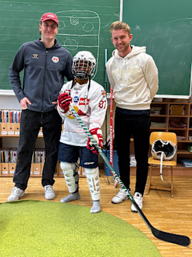 Red Bulls beenden 1. Schulhalbjahr in der Volksschule Liefering 2