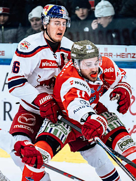 Serie wechselt nach Bozen | Red Bulls wollen zweiten Halbfinal-Sieg Serie wechselt nach Bozen | Red Bulls wollen zweiten Halbfinal-Sieg