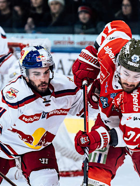 Red Bulls bauen auch im dritten Halbfinalspiel gegen Bozen auf die Heimstärke Red Bulls bauen auch im dritten Halbfinalspiel gegen Bozen auf die Heimstärke