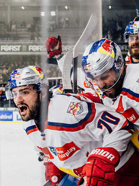 Red Bulls gewinnen in Bozen Overtime-Krimi mit 3:2 Red Bulls gewinnen in Bozen Overtime-Krimi mit 3:2