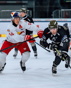 Red Bull Hockey Juniors mit weiterem Punkt