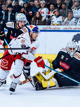 Red Bulls battle to overtime victory against Vienna Red Bulls battle to overtime victory against Vienna