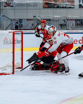 Juniors mit 6:2-Heimsieg erneut Tabellenführer