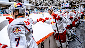 260106 Thomas Raffl 1000 Spiele - Bild Kapitän 260106 Thomas Raffl 1000 Spiele - Bild Kapitän