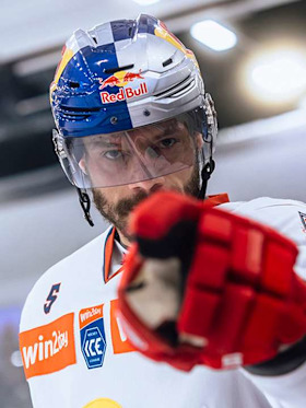 Thomas Raffl im elitären 1.000-er Club Thomas Raffl im elitären 1.000-er Club