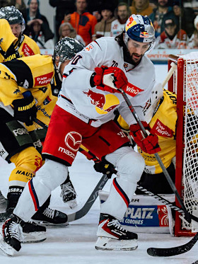 Letztes Viertel im ICE-Grunddurchgang beginnt für Red Bulls in Bruneck Letztes Viertel im ICE-Grunddurchgang beginnt für Red Bulls in Bruneck