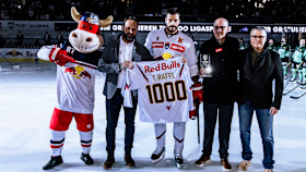 260109 Spielbericht RBS-OLL - Bild Ehrung Thomas Raffl 