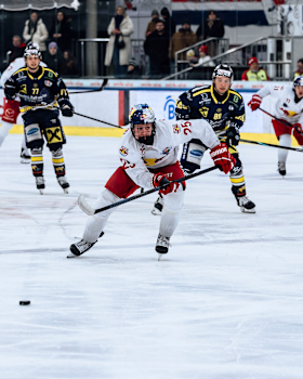 Juniors unterliegen im Salzburger Derby Juniors unterliegen im Salzburger Derby