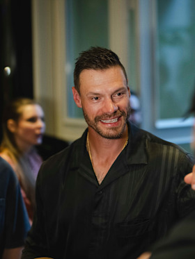 Starke Filmpremiere im Mozartkino: „RAFFL, the Captain’s Code“ 