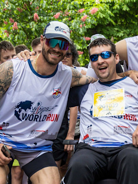 2.000 Teilnehmer beim Wings for Life World Run im Salzburger Volksgarten