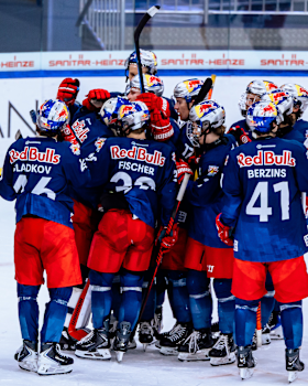 Red Bull Hockey Juniors feiern ersten Saisonsieg