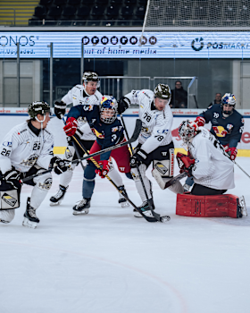 Red Bull Hockey Juniors holen Punkt gegen Meran